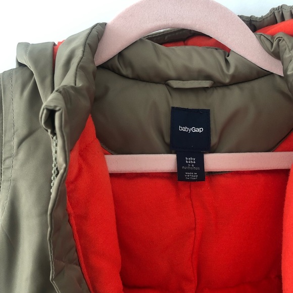 Gap Baby Snowsuit in Pristine Condition - Picture 7 of 7